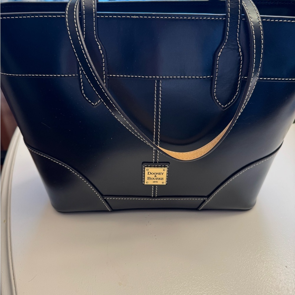 BEAUTIFUL BLACK DOONEY & BOURKE STILL SMELLS NEW!!!